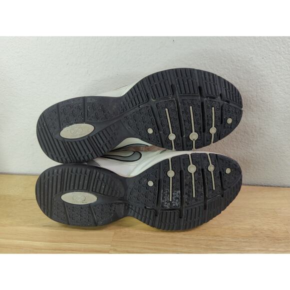 Nike Reax Rockstar 415355-103 White Running Shoes - Women’s Size 8.5‎ - Picture 8 of 8